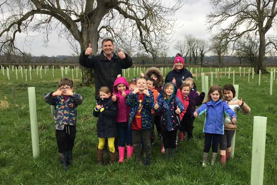 INTEGRITY PRINT’S CEO PLANTS 250 MORE TREES WITH THE WOODLAND TRUST